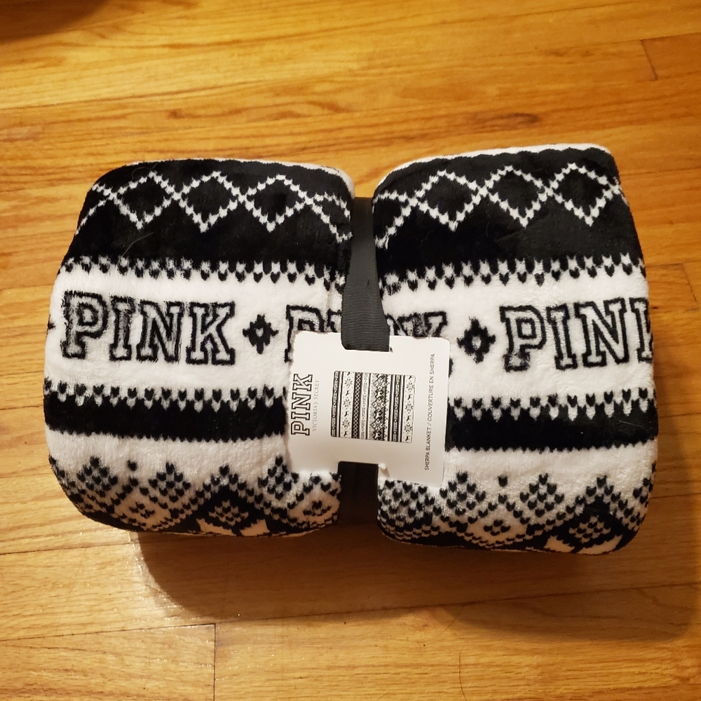 Plush blanket